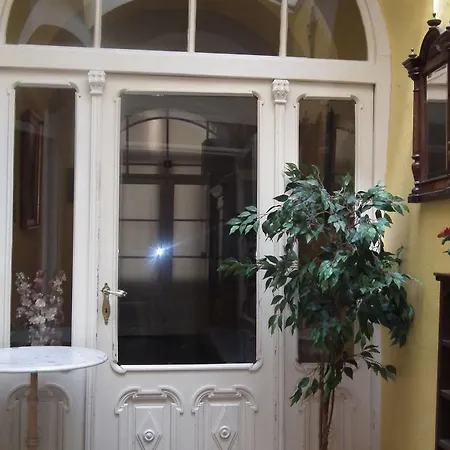 Vendégház Centrum Tiffany 4*